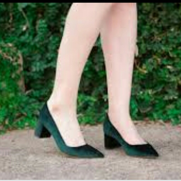 1/2 OFFVelvet pumps - Picture 3 of 8